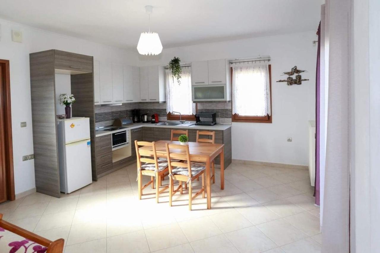 Nikiti View Apartment Eksteriør billede